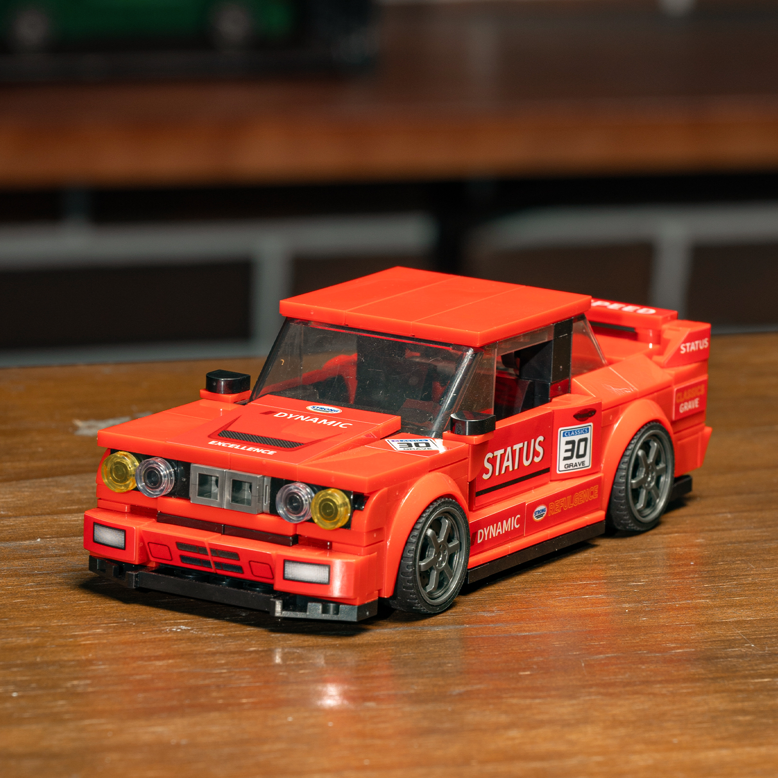 302PCS Red Classic Sports Car  – Model Kit Vintage Bewertung und Preis