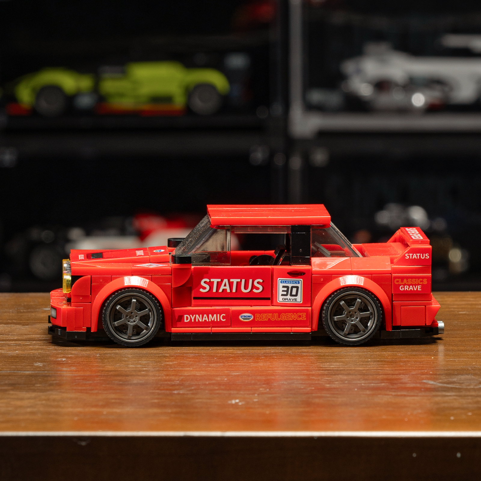 302PCS Red Classic Sports Car  – Model Kit Vintage Bewertung und Preis