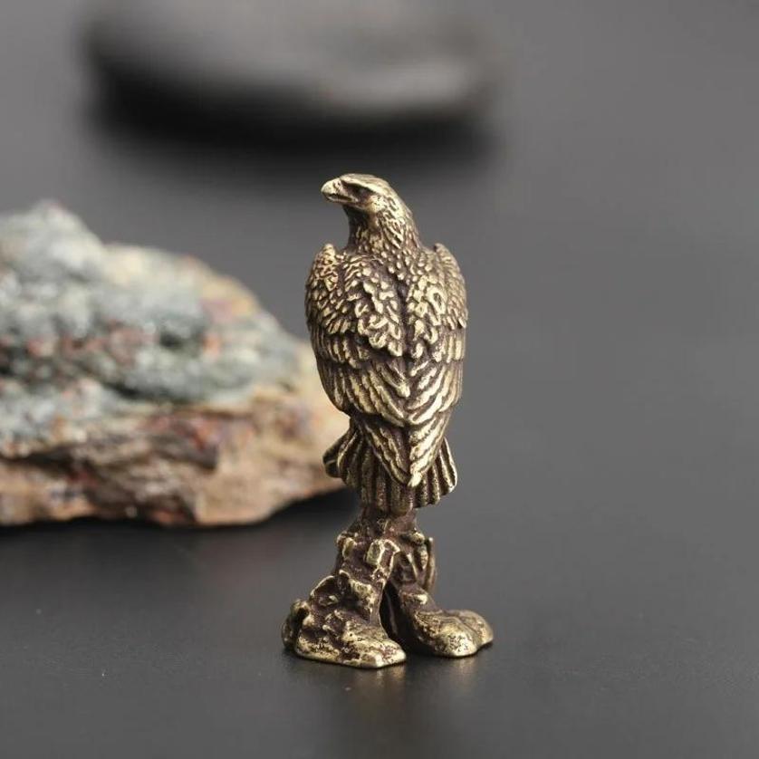 1 Pcs New Eagle Statue Miniatu – Model Kit Vintage Bewertung und Preis